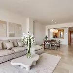 Stylish 2br - Shared Pools - Near Golf And The Apartment Estepona
