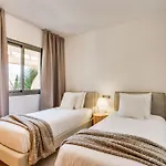 Stylish 2br - Shared Pools - Near Golf And The Apartment