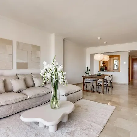 Stylish 2br - Shared Pools - Near Golf And The Appartement Estepona