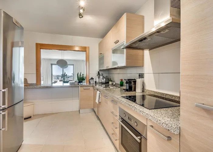 Stylish 2br - Shared Pools - Near Golf And The Estepona