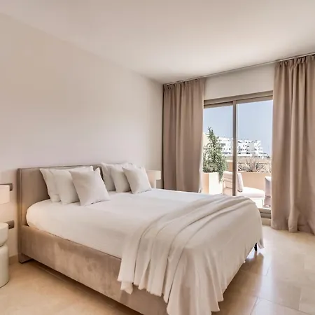 La Resina Sea View Brand New *